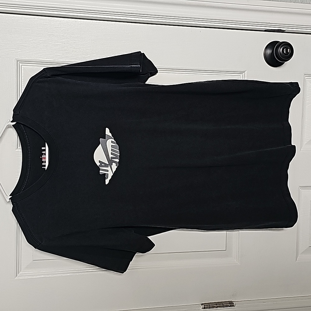 Jordan black tee